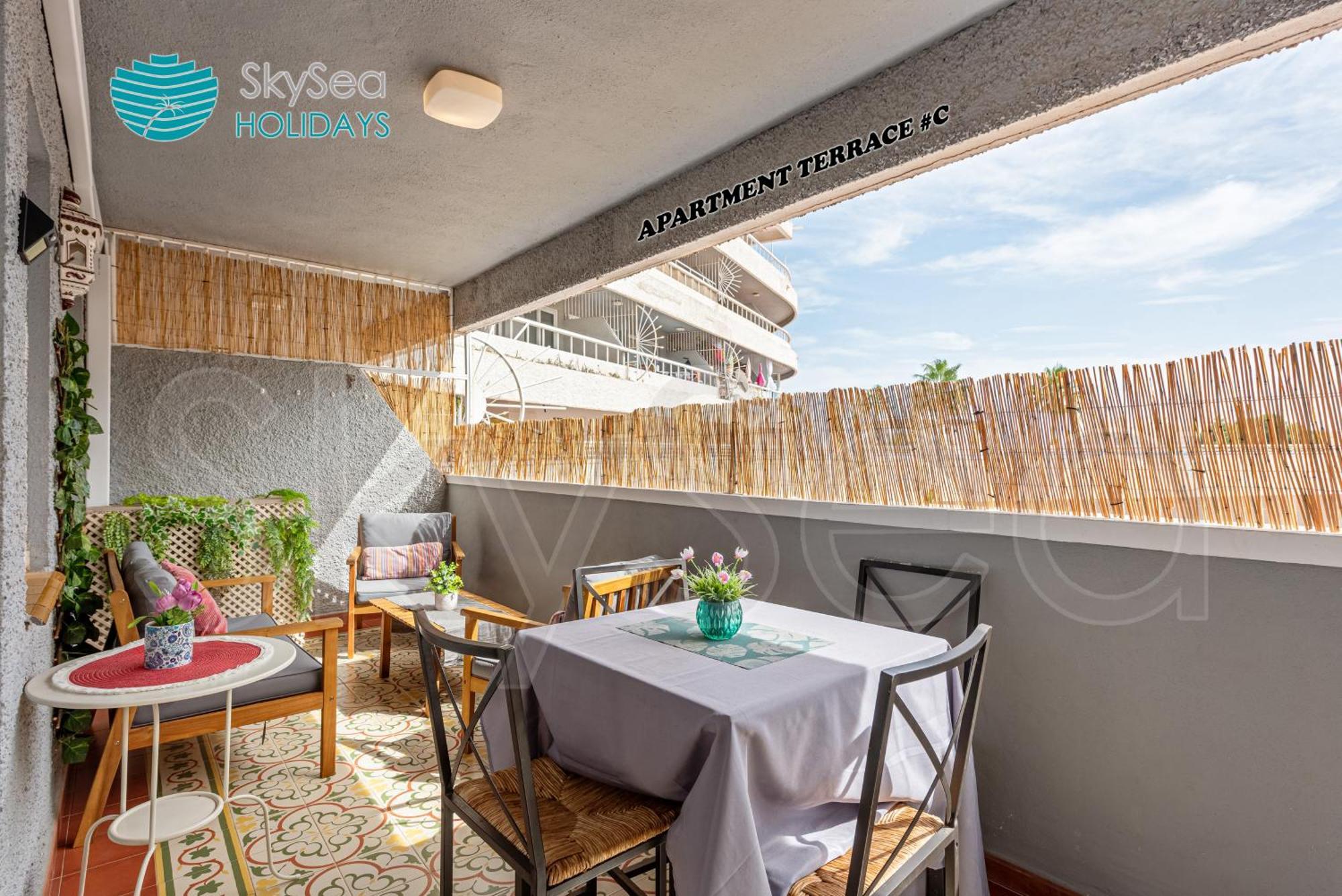 Апартаменты Skysea Benalmadena Puerto Marina Экстерьер фото