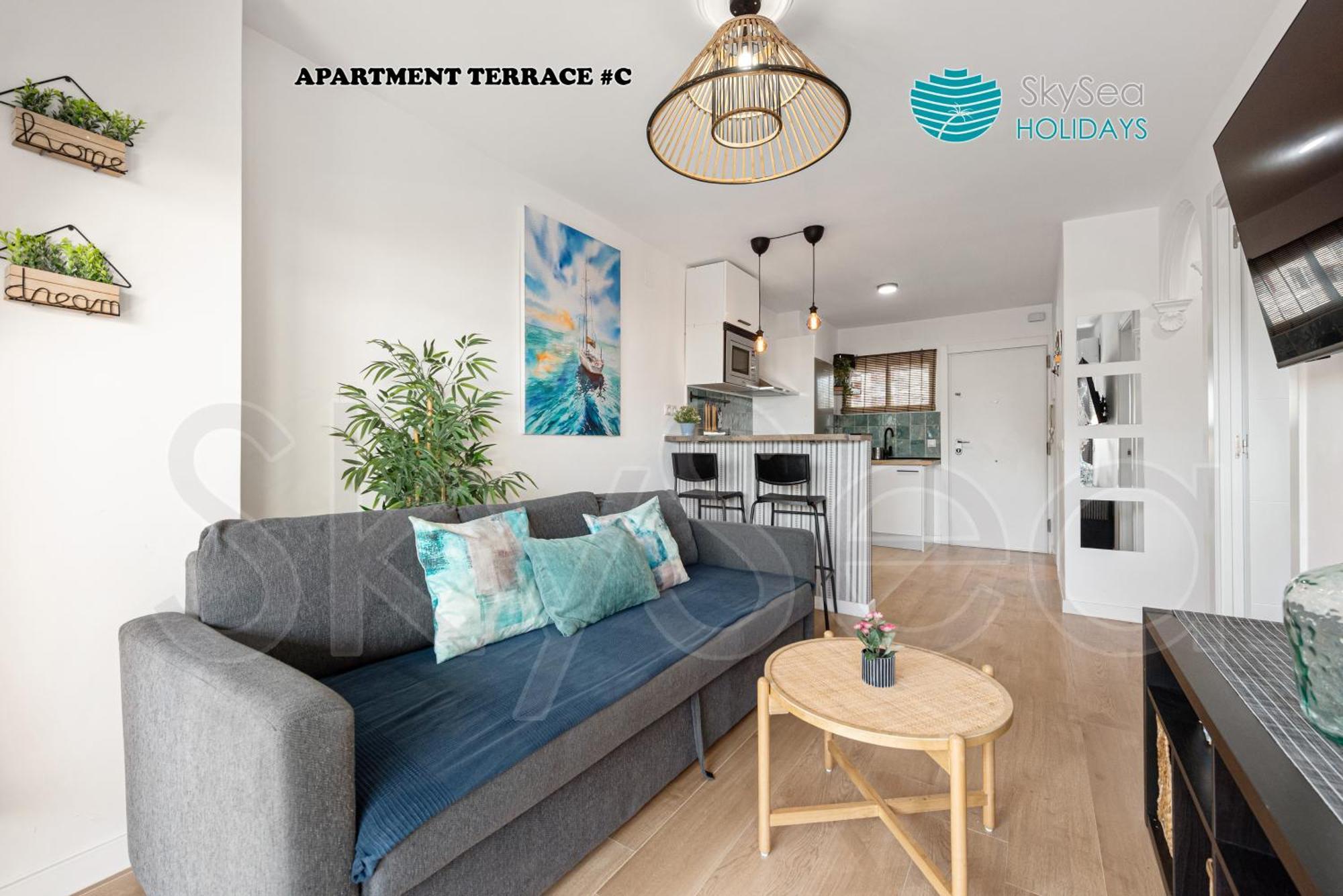 Апартаменты Skysea Benalmadena Puerto Marina Экстерьер фото