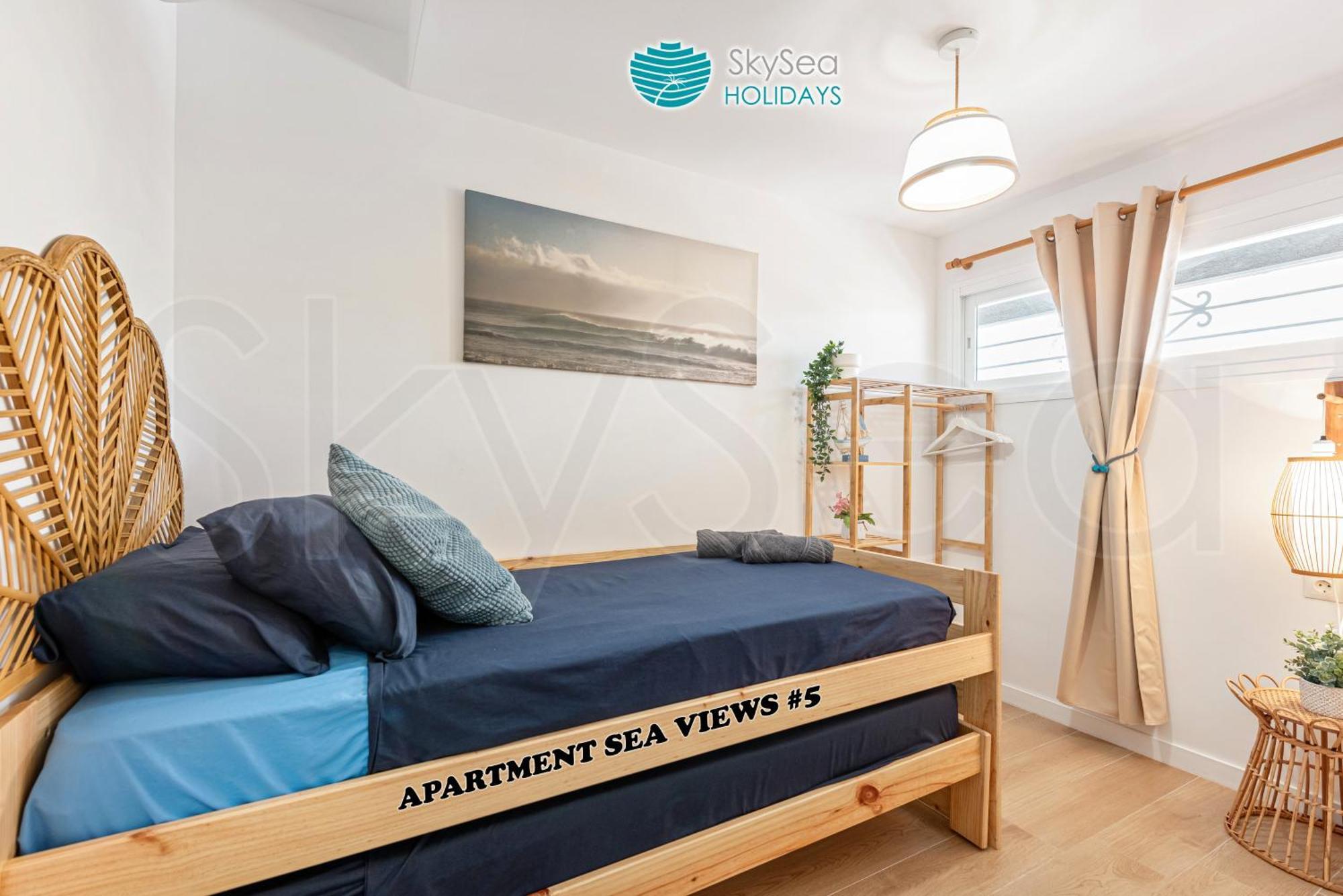Апартаменты Skysea Benalmadena Puerto Marina Экстерьер фото